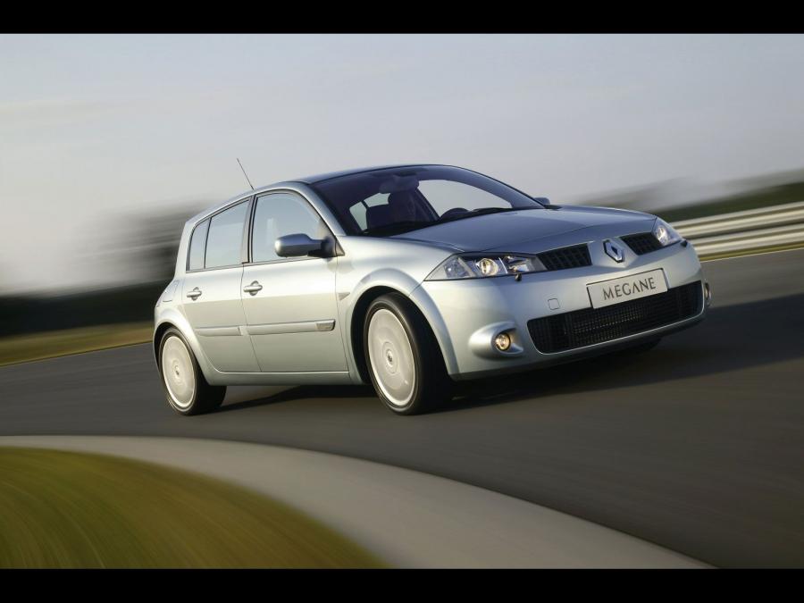  Renault Megane RS 2004 года  (фото 21 из 34)